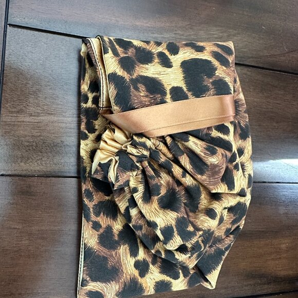 Taylor Made Scrub Hat with LUXE Satin Lining - Ponytail Style - Picture 3 of 5